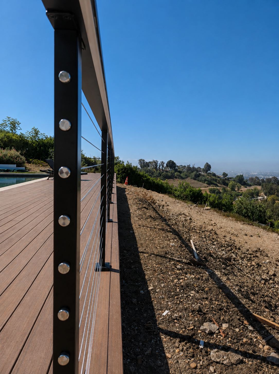 Composite deck with modern railing in Santa Monica