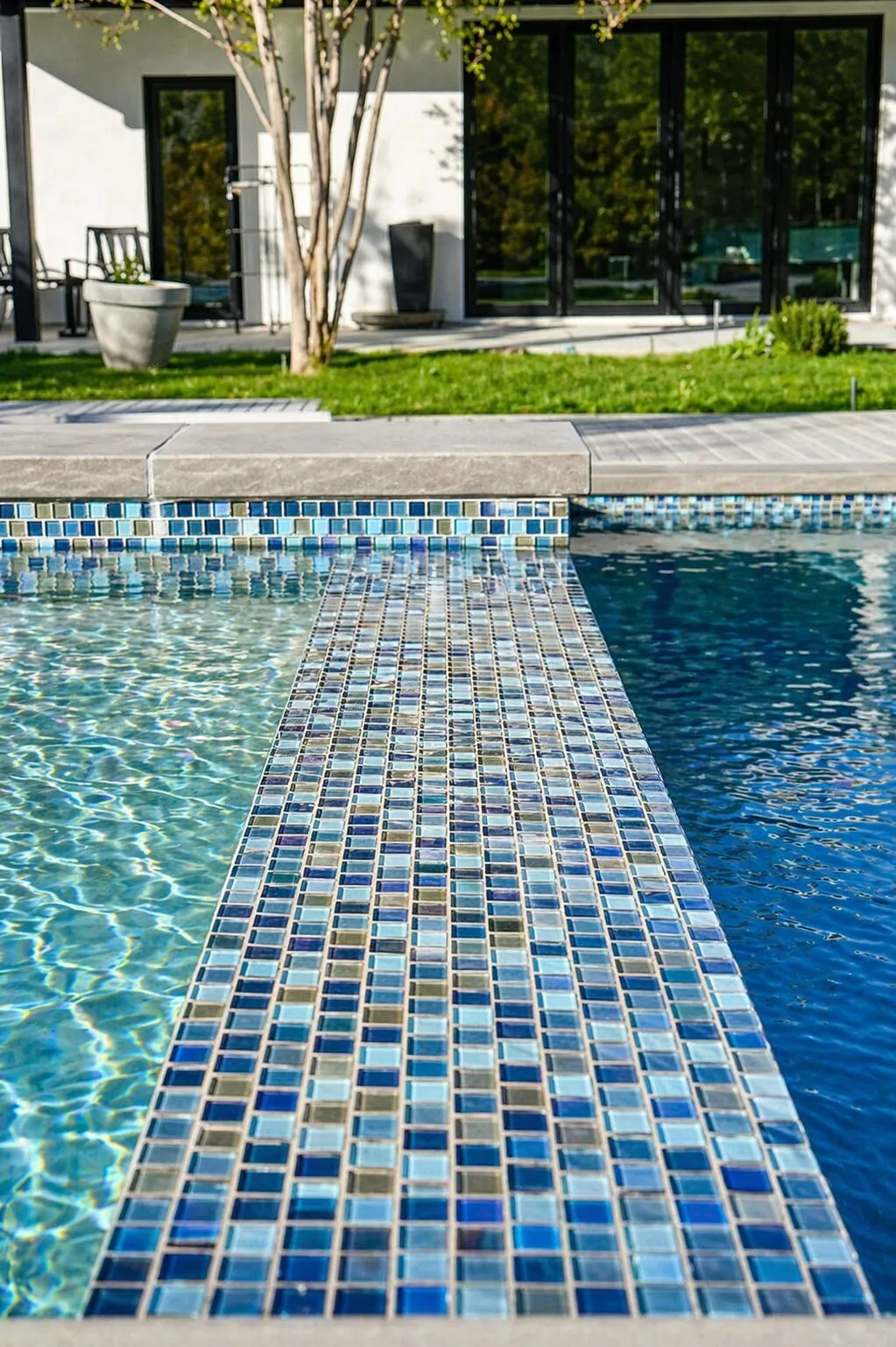 Modern Pool with Mosaic Tile by Moda Outdoor Living in Westlake Village, CA — luxury outdoor living design and build