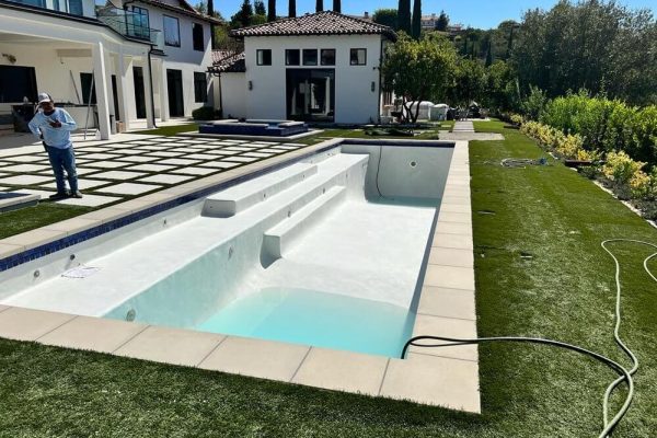 Luxury Pool Contractor 17